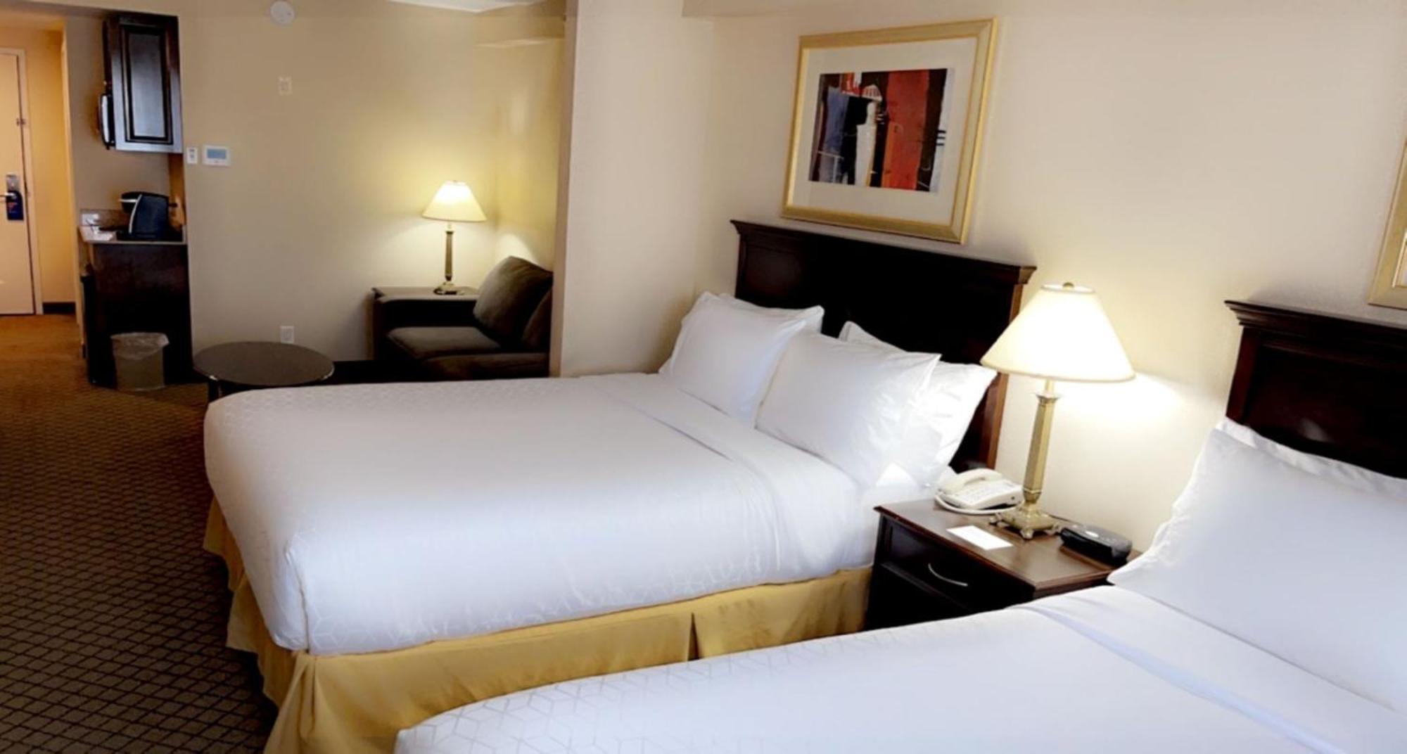 Holiday Inn Express & Suites Huntsville By Ihg Экстерьер фото