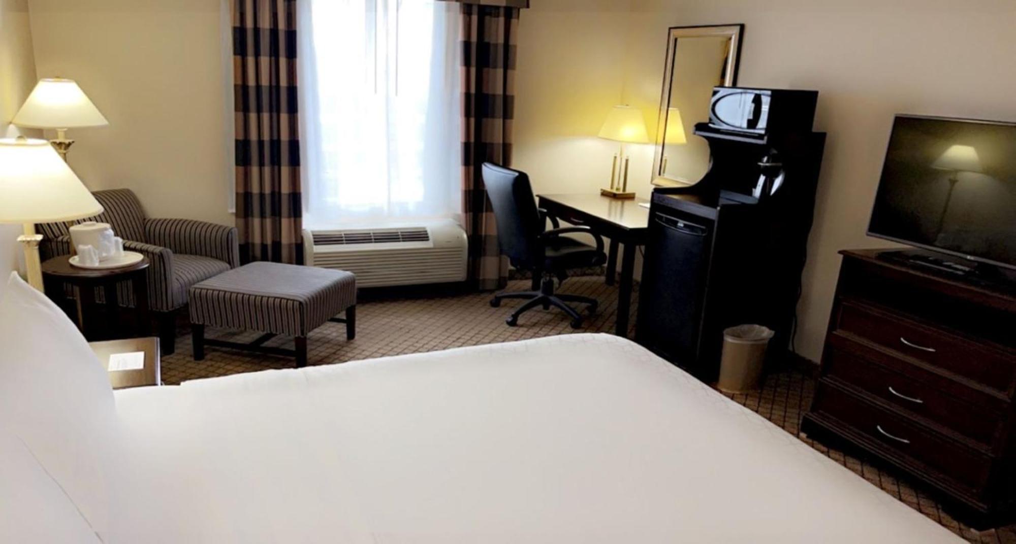 Holiday Inn Express & Suites Huntsville By Ihg Экстерьер фото
