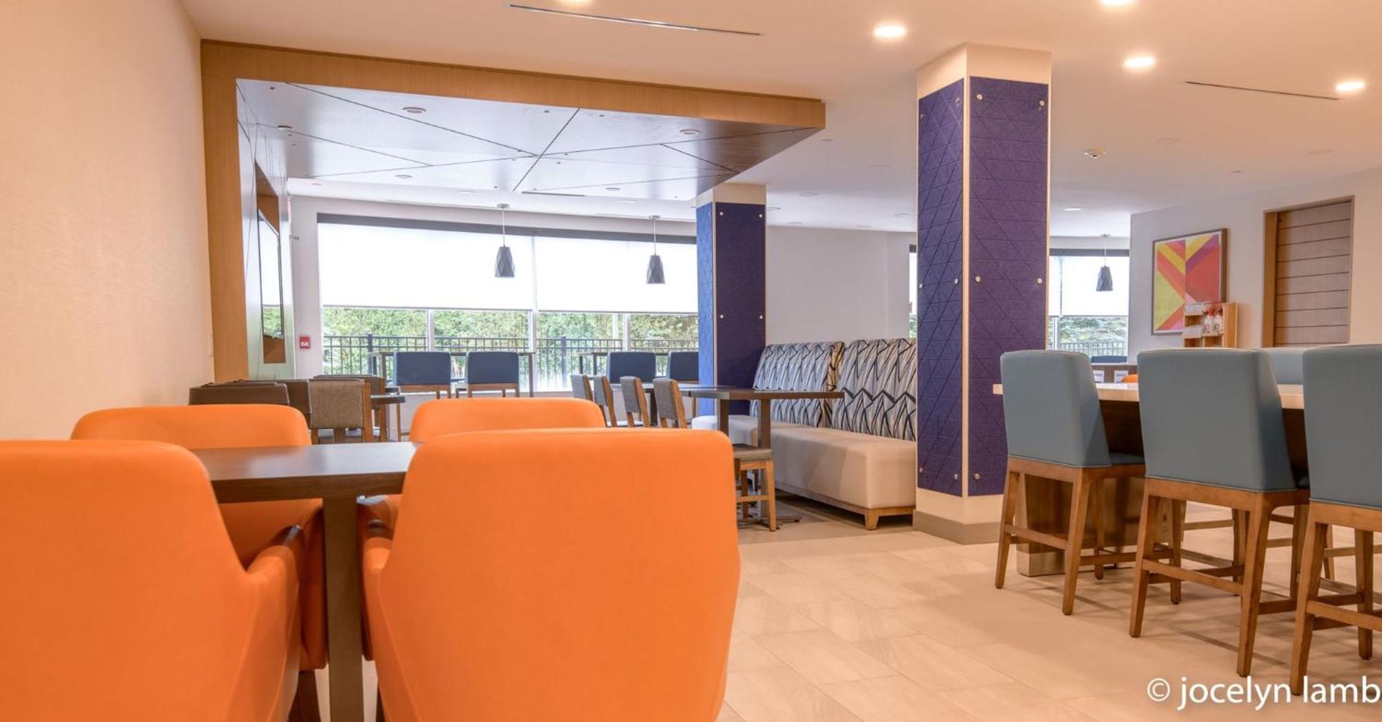 Holiday Inn Express & Suites Huntsville By Ihg Экстерьер фото