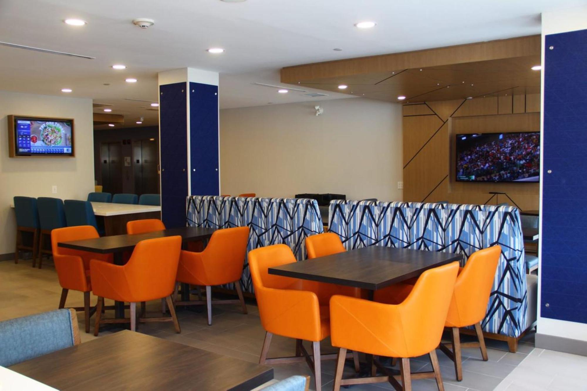 Holiday Inn Express & Suites Huntsville By Ihg Экстерьер фото